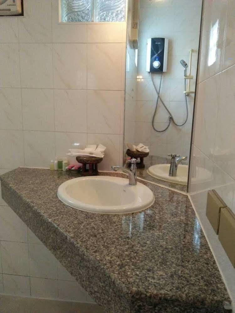 Villa Oranje Τσιάνγκ Μάι Εξωτερικό φωτογραφία